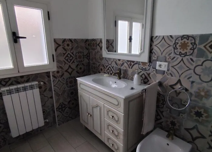 Casa Milona Tatil Evi Castelveccana